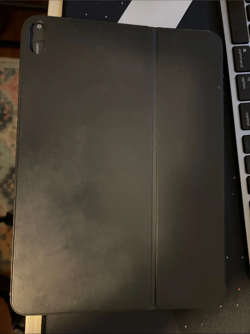 Apple Smart Keyboard Folio in Black ipad pro ipad air 11” 11 inch used